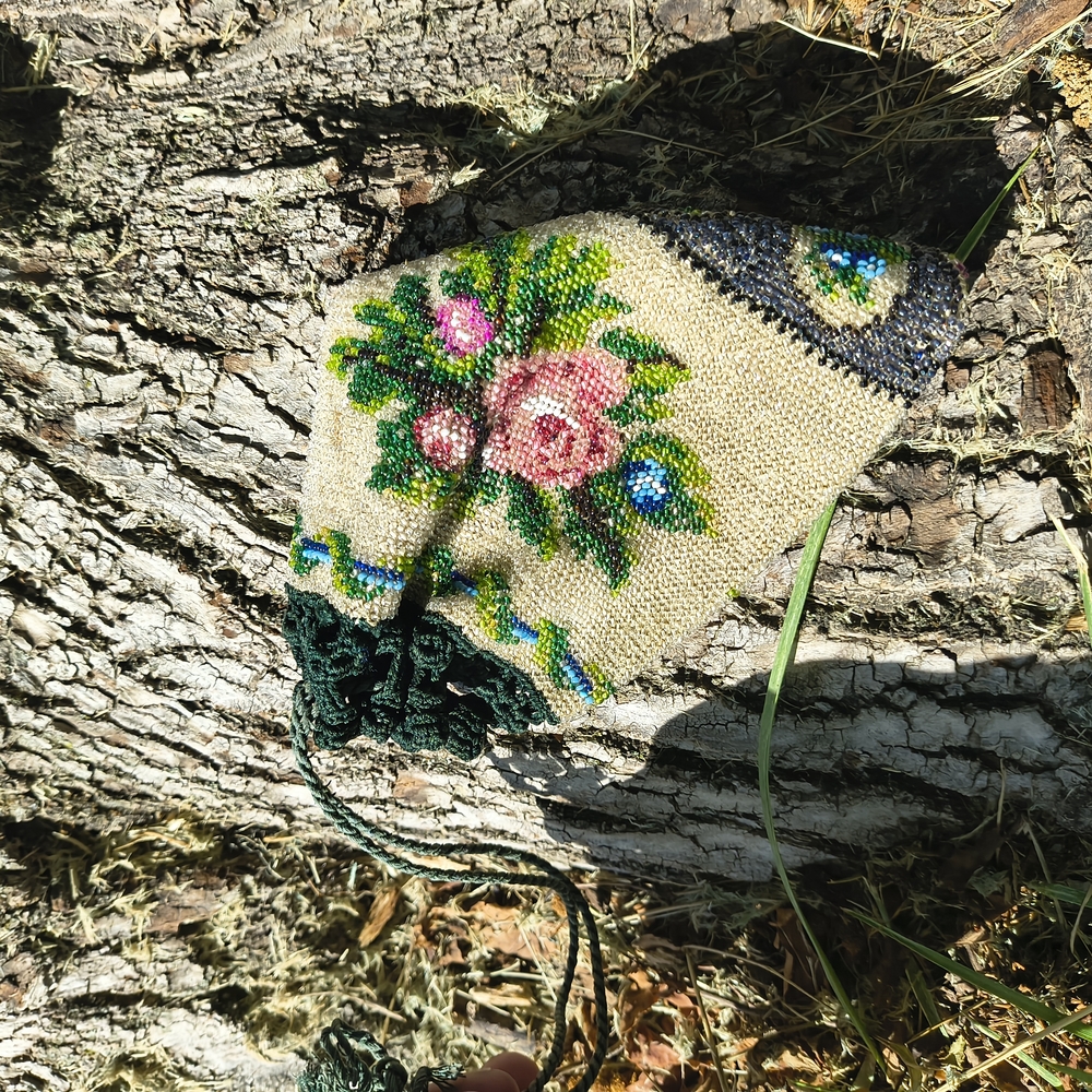 Floral Embroidered Drawstring Pouch